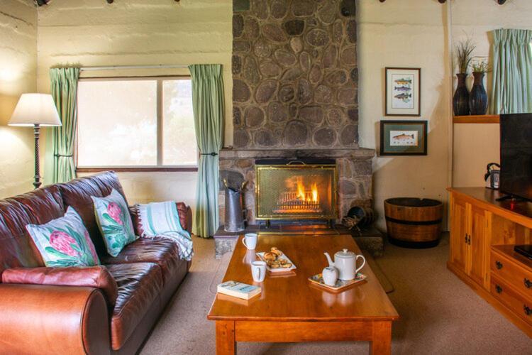 Lolambazo Country House & Cottage - Giants Castle Drakensberg Mahlutshini Eksteriør bilde